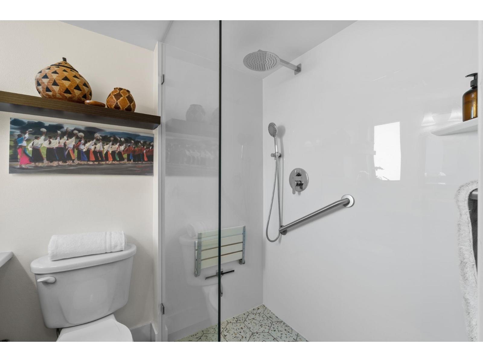 Listing Picture 28 of 40 : 101 15041 PROSPECT AVENUE, White Rock - 魯藝地產 Yvonne Lu Group - MLS Medallion Club Member