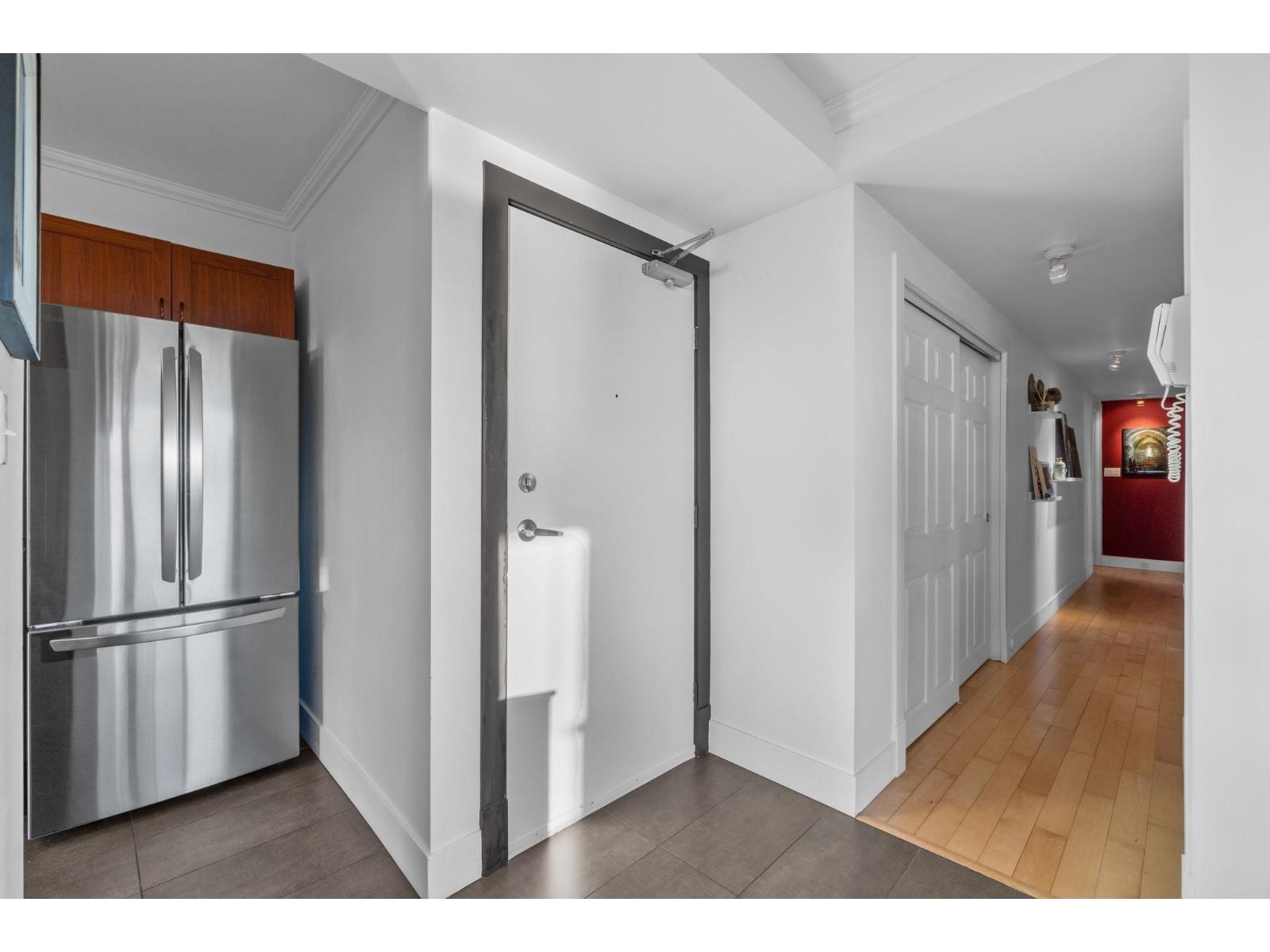 Listing Picture 17 of 40 : 101 15041 PROSPECT AVENUE, White Rock - 魯藝地產 Yvonne Lu Group - MLS Medallion Club Member