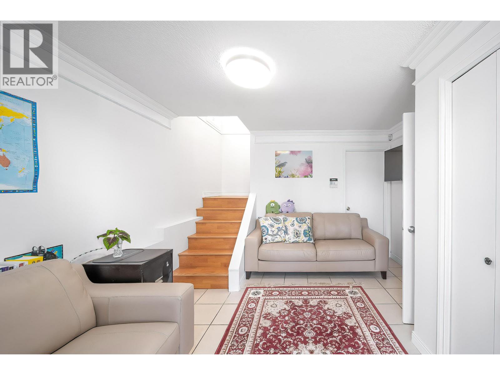 6626 Inverness Street, Vancouver, British Columbia  V5X 4E9 - Photo 2 - R3106796