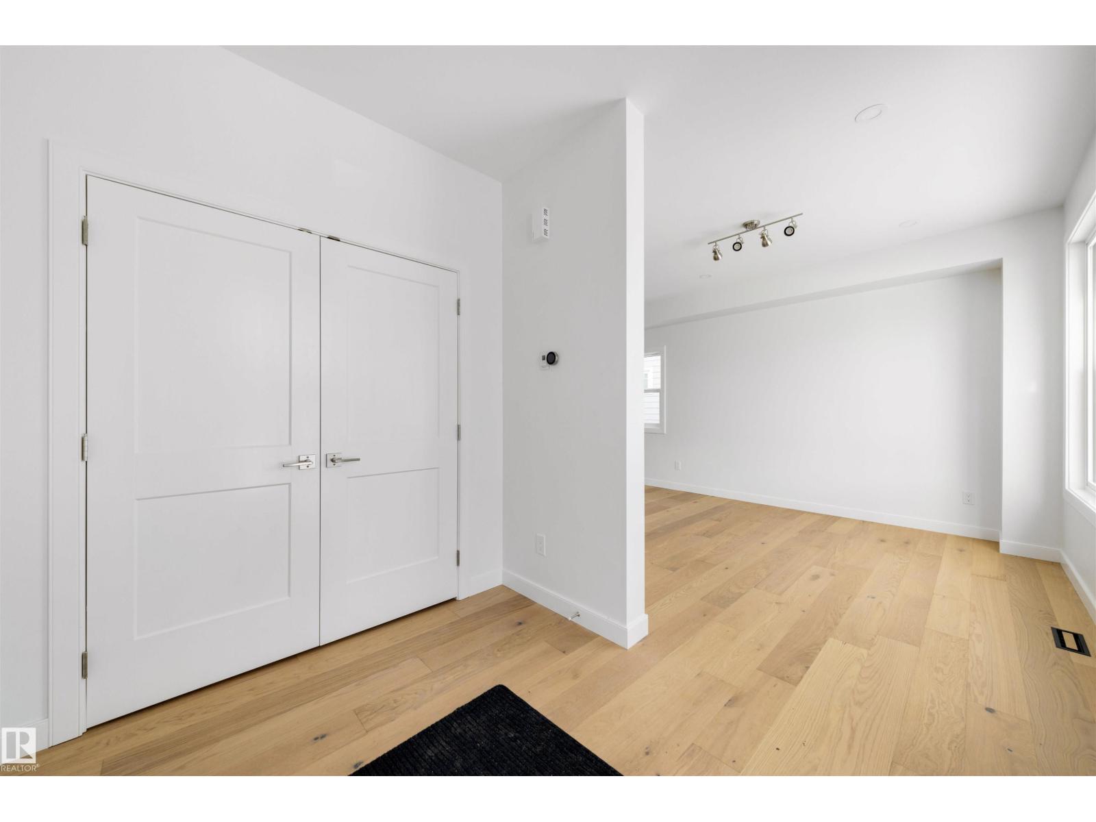 7927 112s Av Nw, Edmonton, Alberta  T5B 0H6 - Photo 11 - E4480743