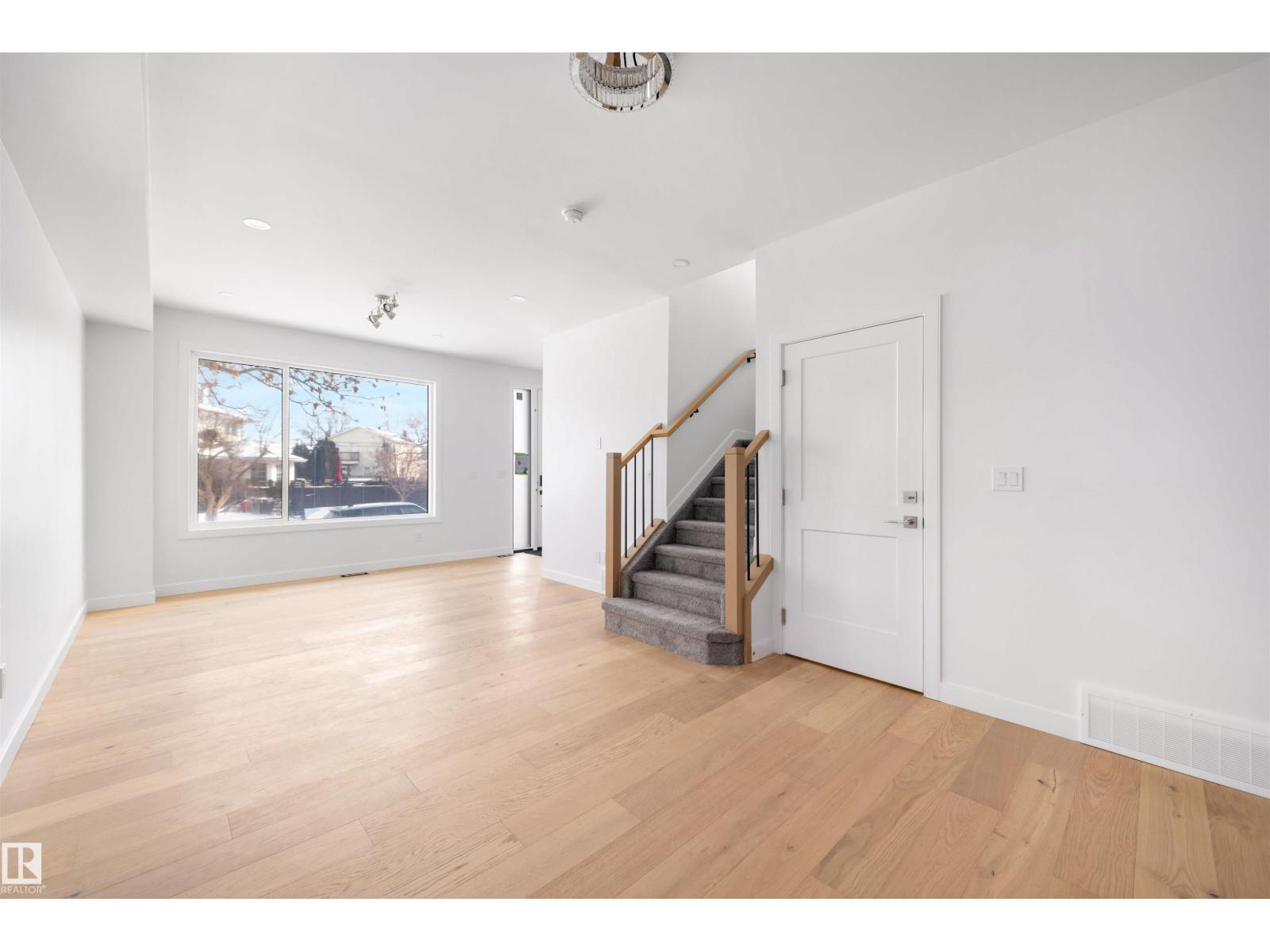 7927 112s Av Nw, Edmonton, Alberta  T5B 0H6 - Photo 14 - E4480743