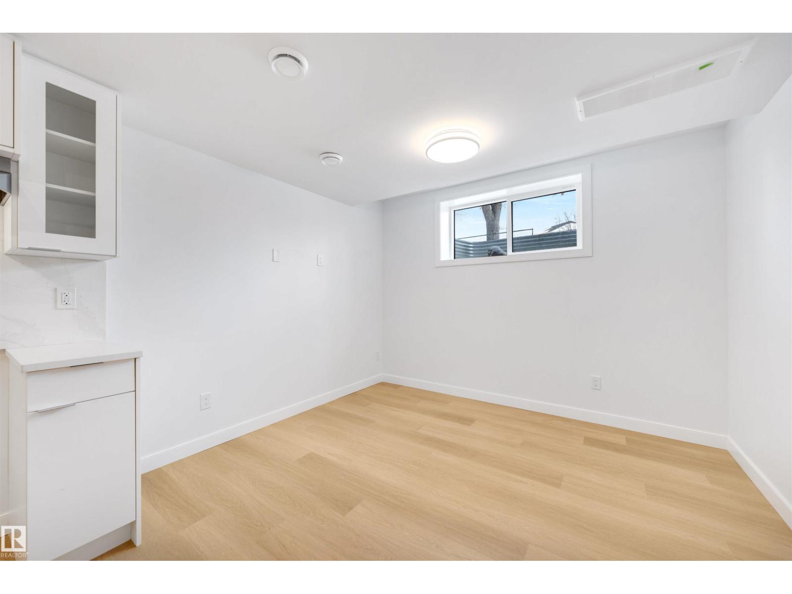 7927 112s Av Nw, Edmonton, Alberta  T5B 0H6 - Photo 32 - E4480743