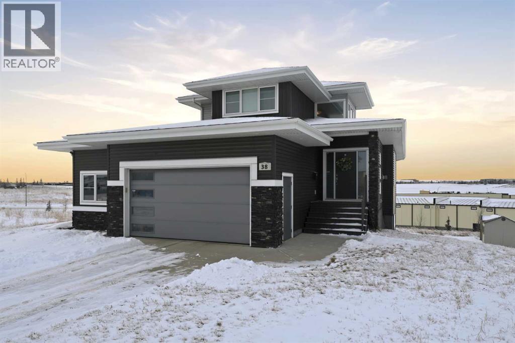 38 Vista Close, Blackfalds, Alberta  T4M 0L3 - Photo 2 - A2277489