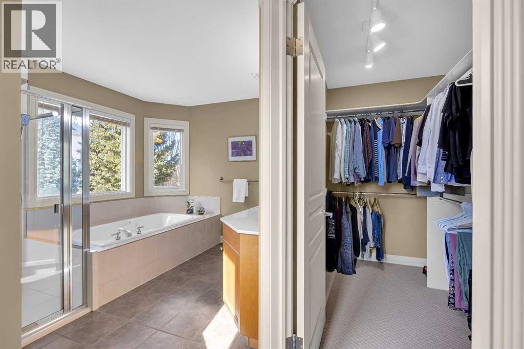 97 Strathridge Close SW, Calgary, Alberta  T3H 4J3 - Photo 29 - A2294102