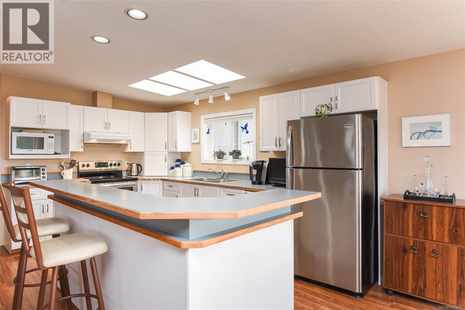 108 4714 Muir Rd, Courtenay, British Columbia  V9N 8Z6 - Photo 4 - 1029833