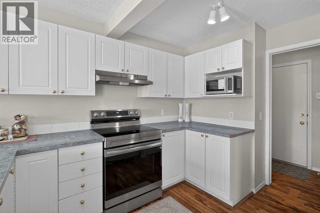 223 Citadel Meadow Close NW, Calgary, Alberta  T3G 4V9 - Photo 8 - A2296835