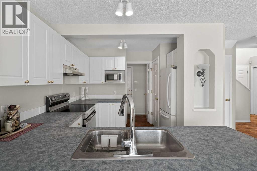 223 Citadel Meadow Close NW, Calgary, Alberta  T3G 4V9 - Photo 7 - A2296835