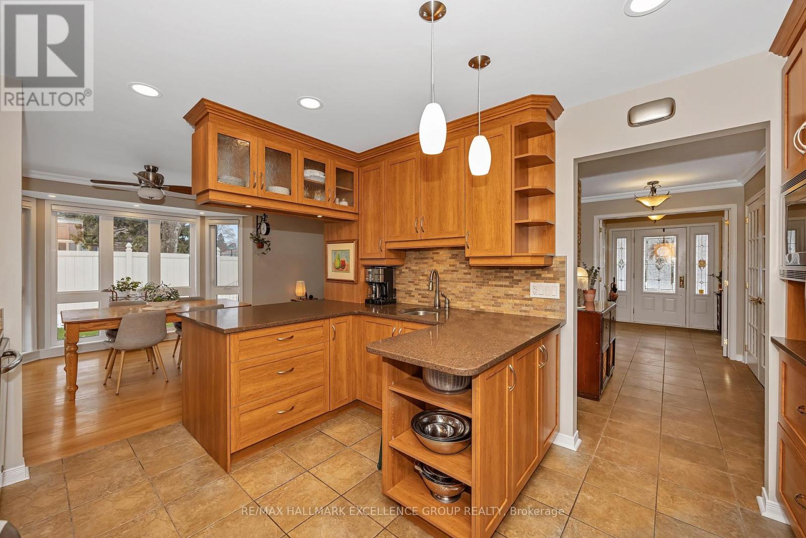 2691 Colman Street, Ottawa, Ontario  K1V 8J7 - Photo 10 - X12958914