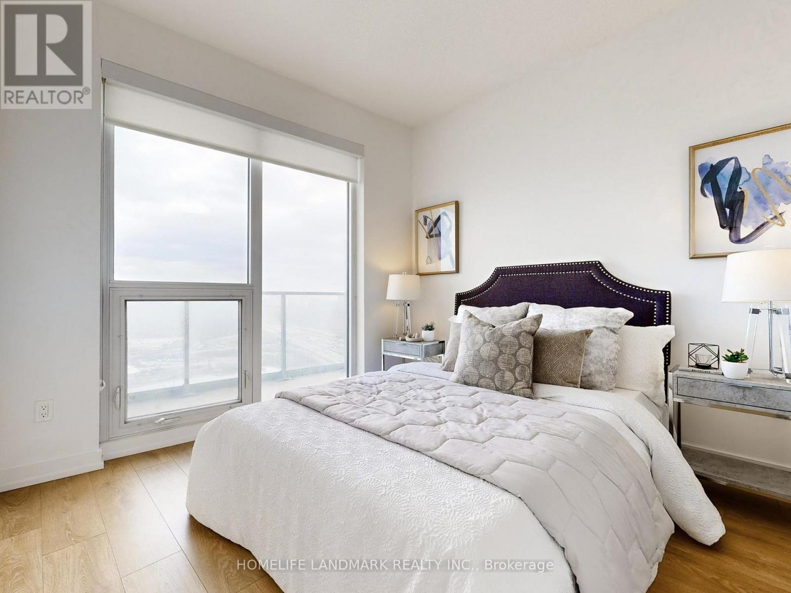 2011 - 117 Mcmahon Drive, Toronto, Ontario  M2K 0E4 - Photo 12 - C12958918