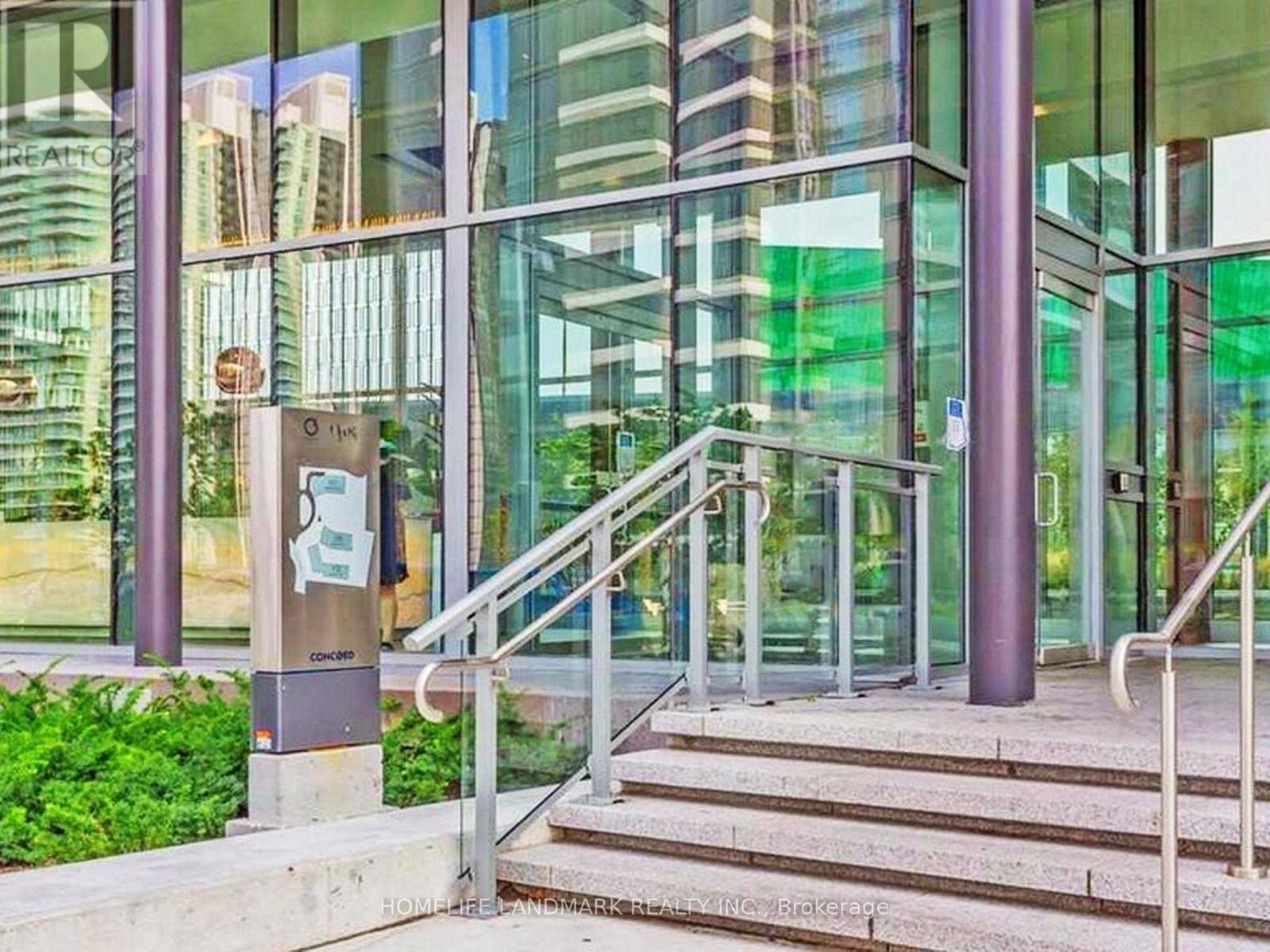 2011 - 117 Mcmahon Drive, Toronto, Ontario  M2K 0E4 - Photo 27 - C12958918