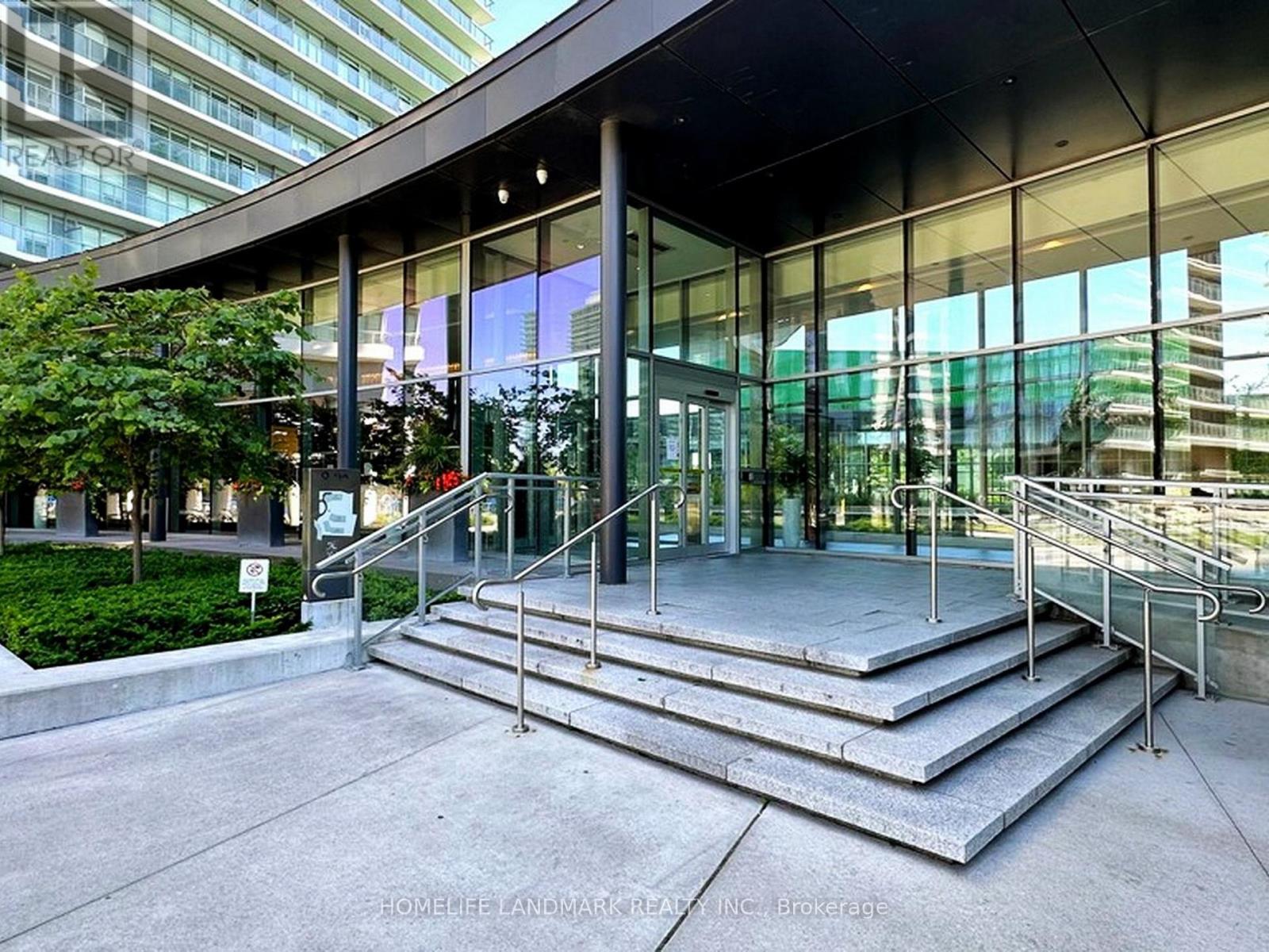 2011 - 117 Mcmahon Drive, Toronto, Ontario  M2K 0E4 - Photo 32 - C12958918