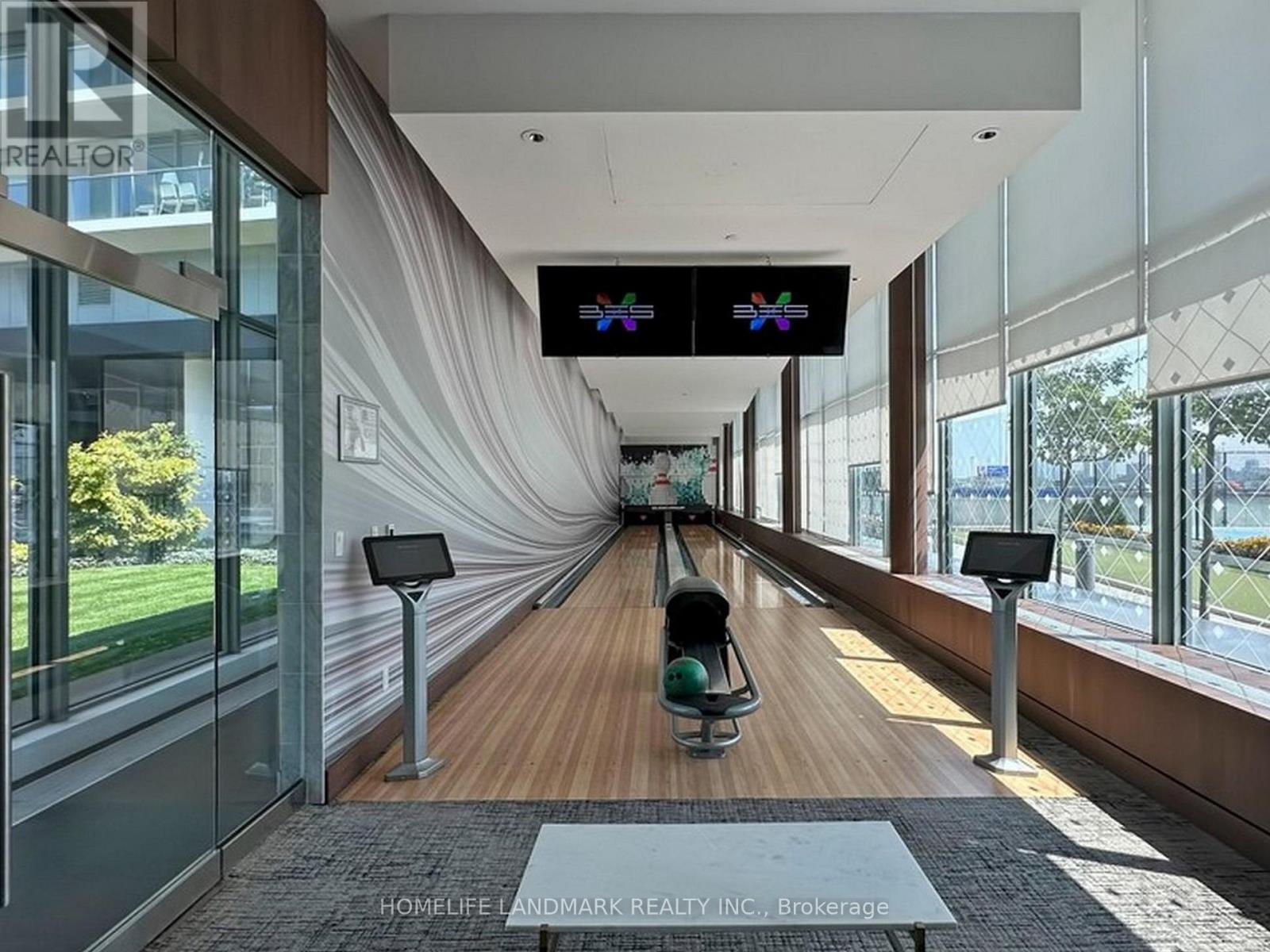 2011 - 117 Mcmahon Drive, Toronto, Ontario  M2K 0E4 - Photo 36 - C12958918