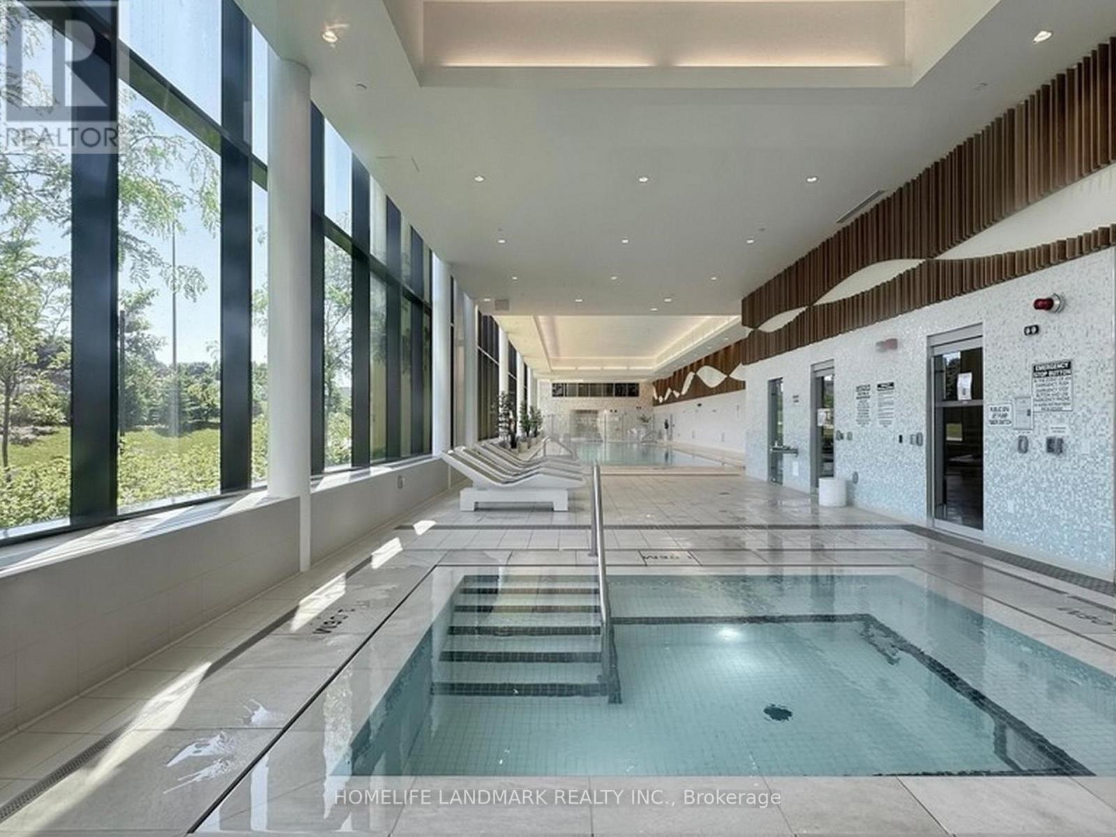 2011 - 117 Mcmahon Drive, Toronto, Ontario  M2K 0E4 - Photo 42 - C12958918