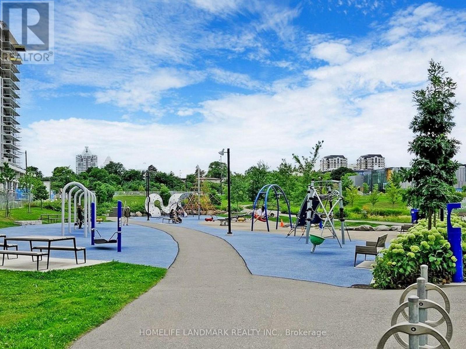 2011 - 117 Mcmahon Drive, Toronto, Ontario  M2K 0E4 - Photo 45 - C12958918