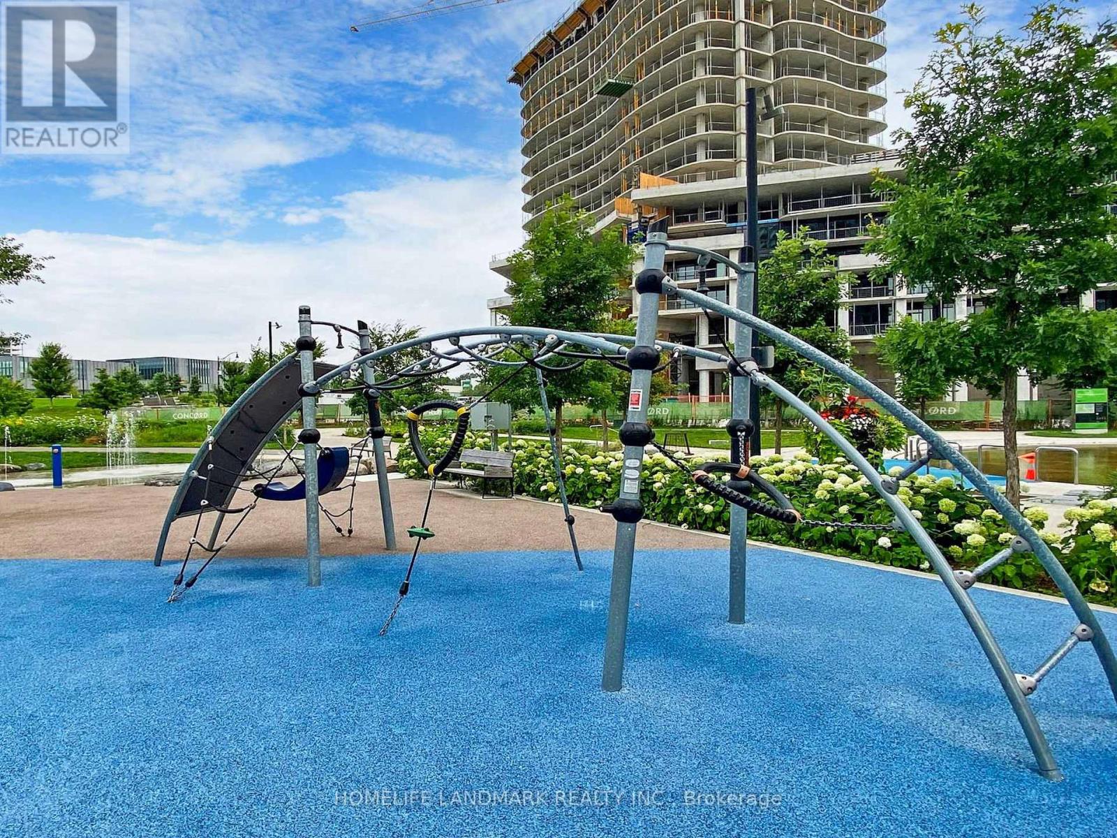 2011 - 117 Mcmahon Drive, Toronto, Ontario  M2K 0E4 - Photo 46 - C12958918