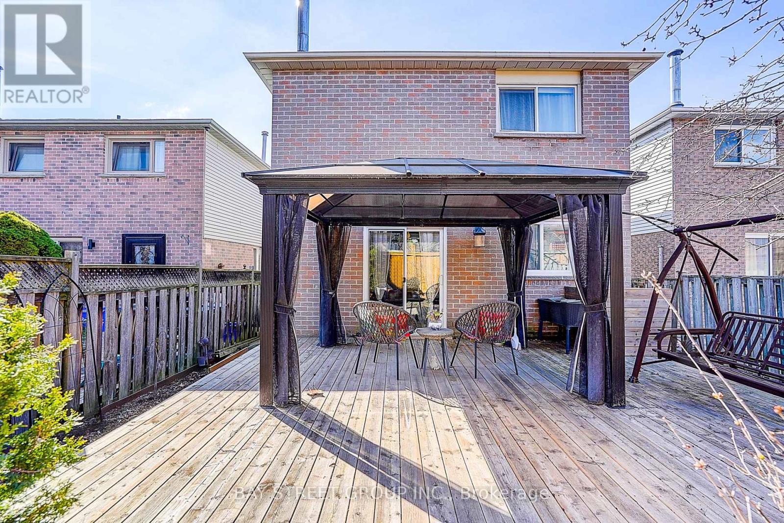 43 Bluesky Crescent, Richmond Hill, Ontario  L4C 8J2 - Photo 11 - N12958920