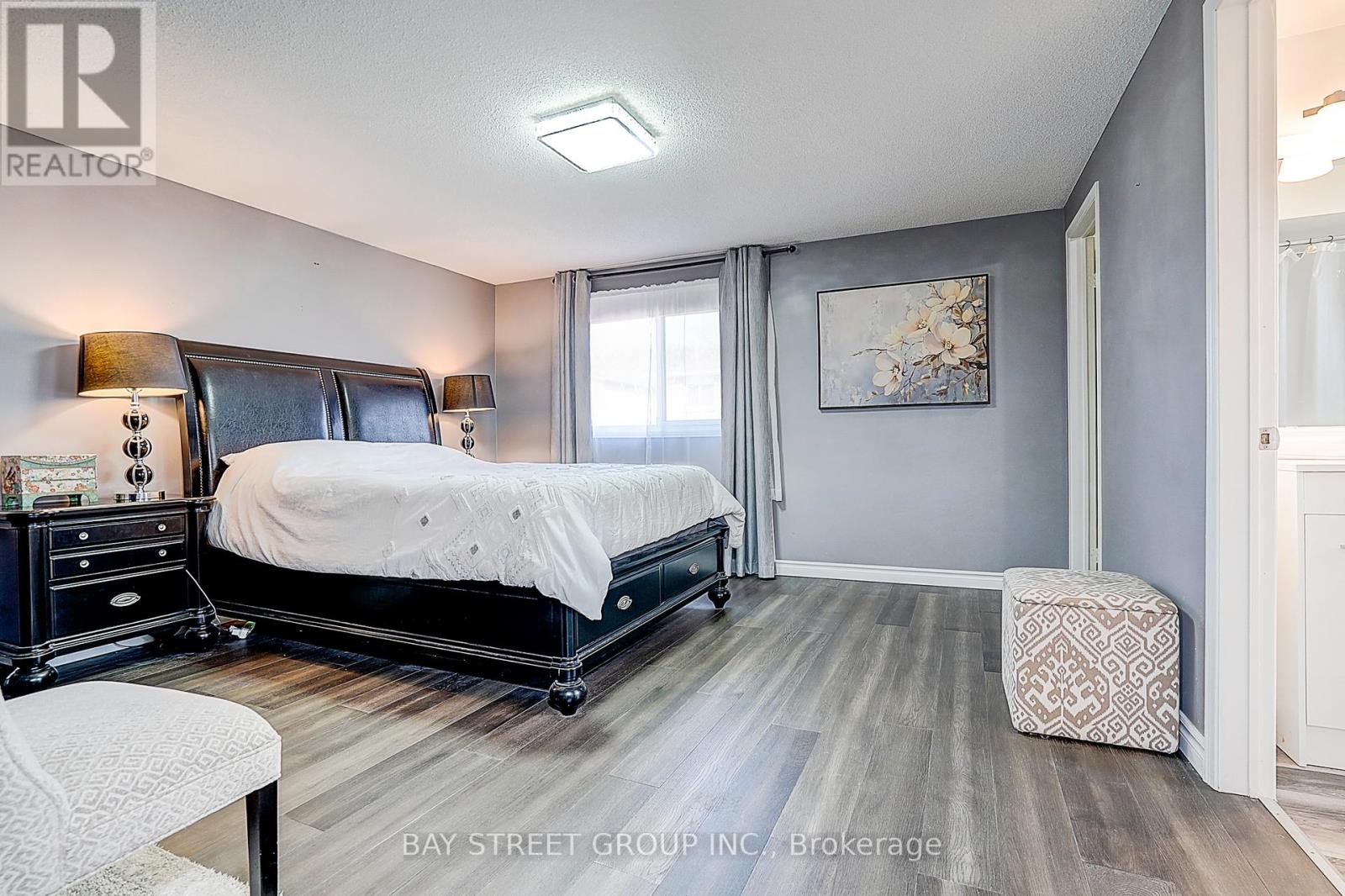 43 Bluesky Crescent, Richmond Hill, Ontario  L4C 8J2 - Photo 38 - N12958920