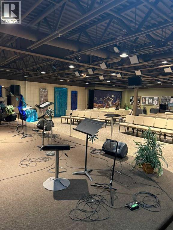 10623 West Valley Road, Calgary, Alberta  T3B 5T2 - Photo 7 - A2297965