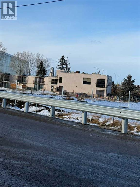 10623 West Valley Road, Calgary, Alberta