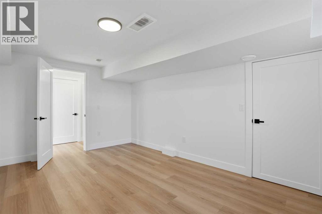 1303 87 Avenue SW, Calgary, Alberta  T2V 0W2 - Photo 29 - A2297184