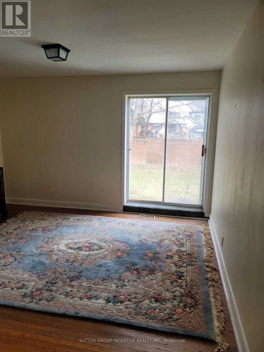 73 Beaverton Road S, Richmond Hill, Ontario  L4C 2H8 - Photo 16 - N12958924