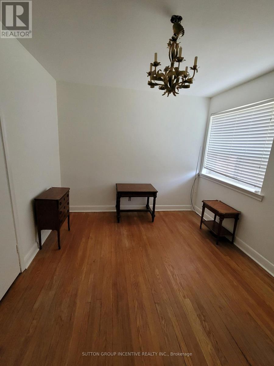 73 Beaverton Road S, Richmond Hill, Ontario  L4C 2H8 - Photo 17 - N12958924