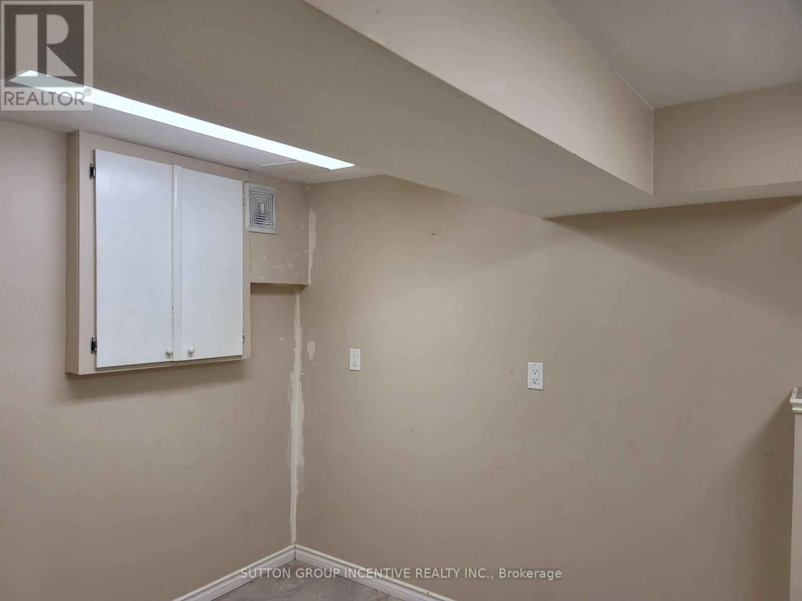 73 Beaverton Road S, Richmond Hill, Ontario  L4C 2H8 - Photo 20 - N12958924