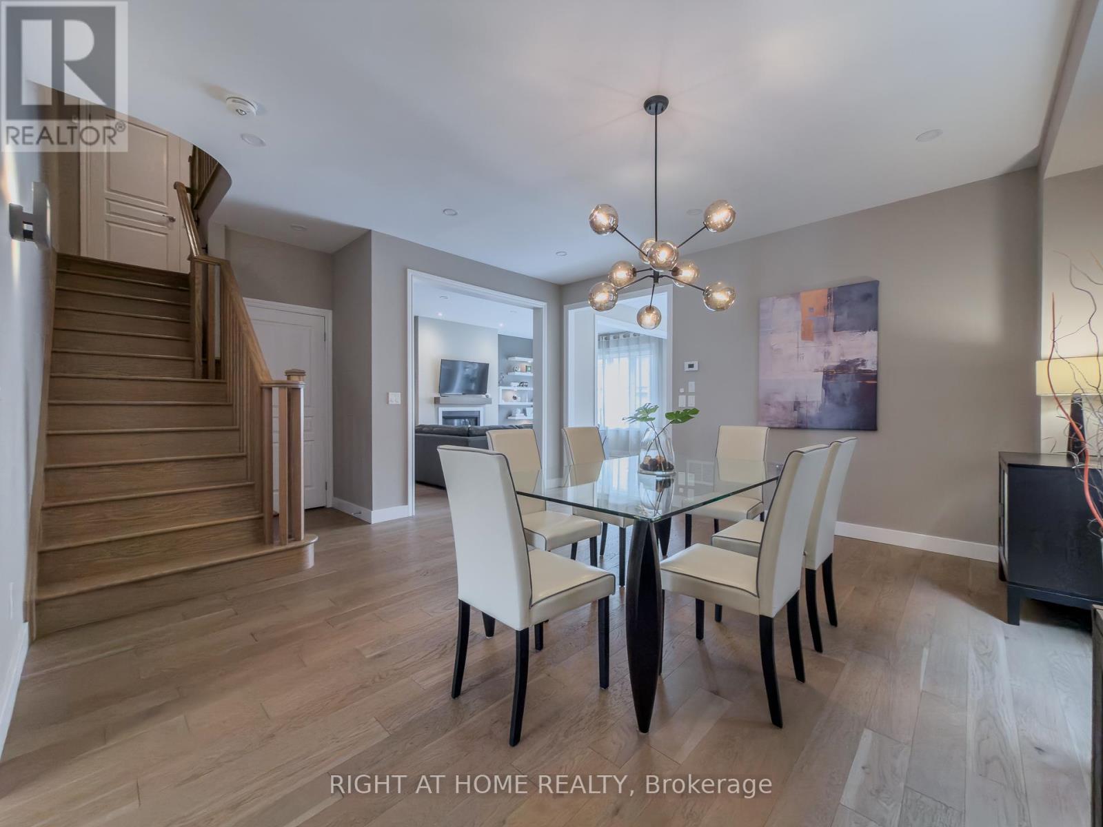 77 Leaden Hall Drive, East Gwillimbury, Ontario  L9N 0R5 - Photo 4 - N12958936