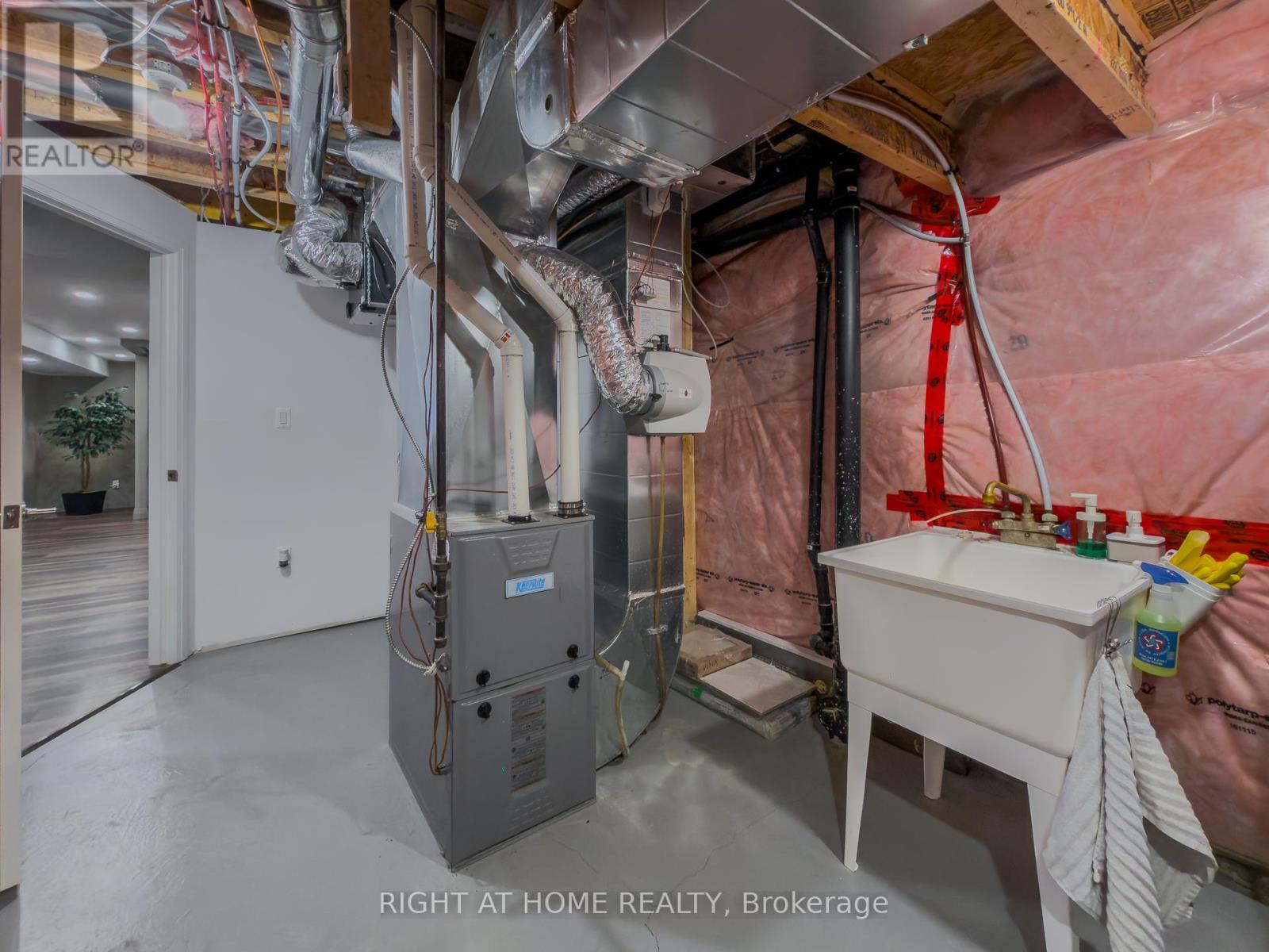 77 Leaden Hall Drive, East Gwillimbury, Ontario  L9N 0R5 - Photo 48 - N12958936