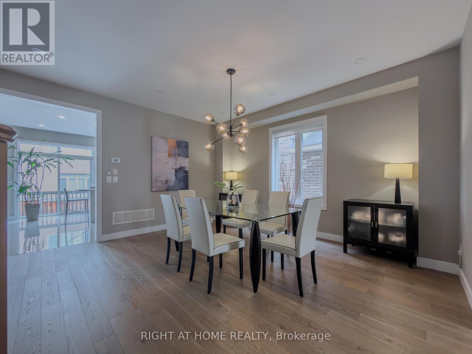 77 Leaden Hall Drive, East Gwillimbury, Ontario  L9N 0R5 - Photo 5 - N12958936