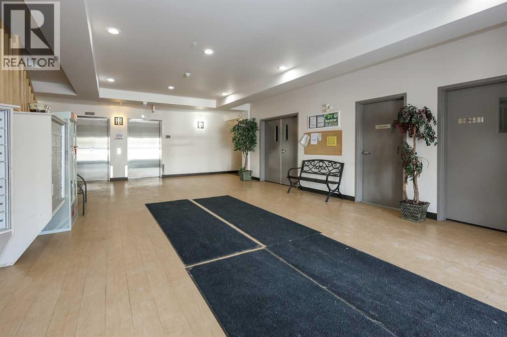 312, 80a Kelloway Crescent, Red Deer, Alberta  T4P 4G7 - Photo 2 - A2298942
