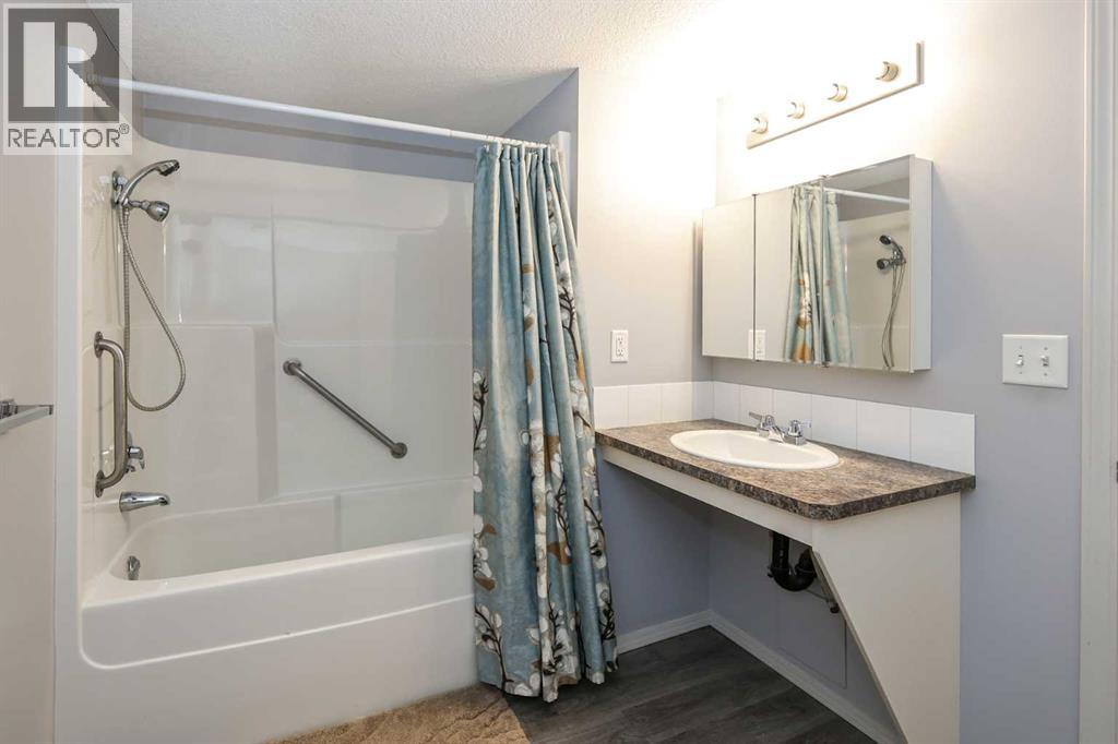 312, 80a Kelloway Crescent, Red Deer, Alberta  T4P 4G7 - Photo 28 - A2298942