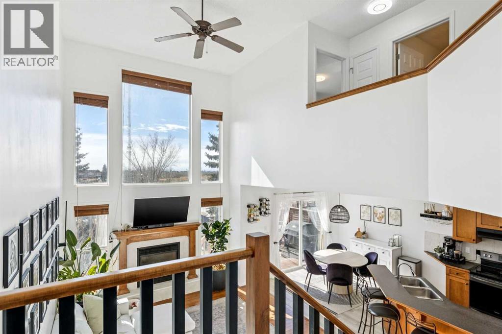 214 Cougarstone Circle SW, Calgary, Alberta  T3H 4W5 - Photo 19 - A2297016