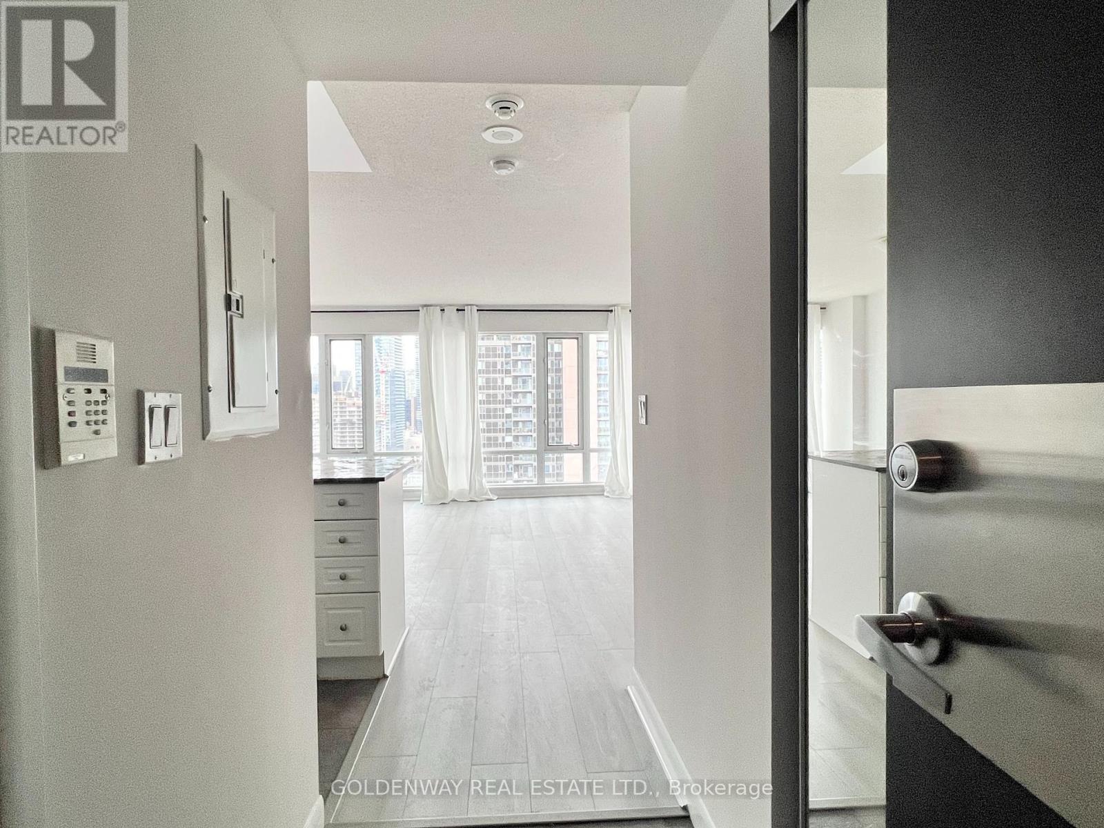 3513 - 210 Victoria Street, Toronto, Ontario  M5B 2R3 - Photo 3 - C12719294