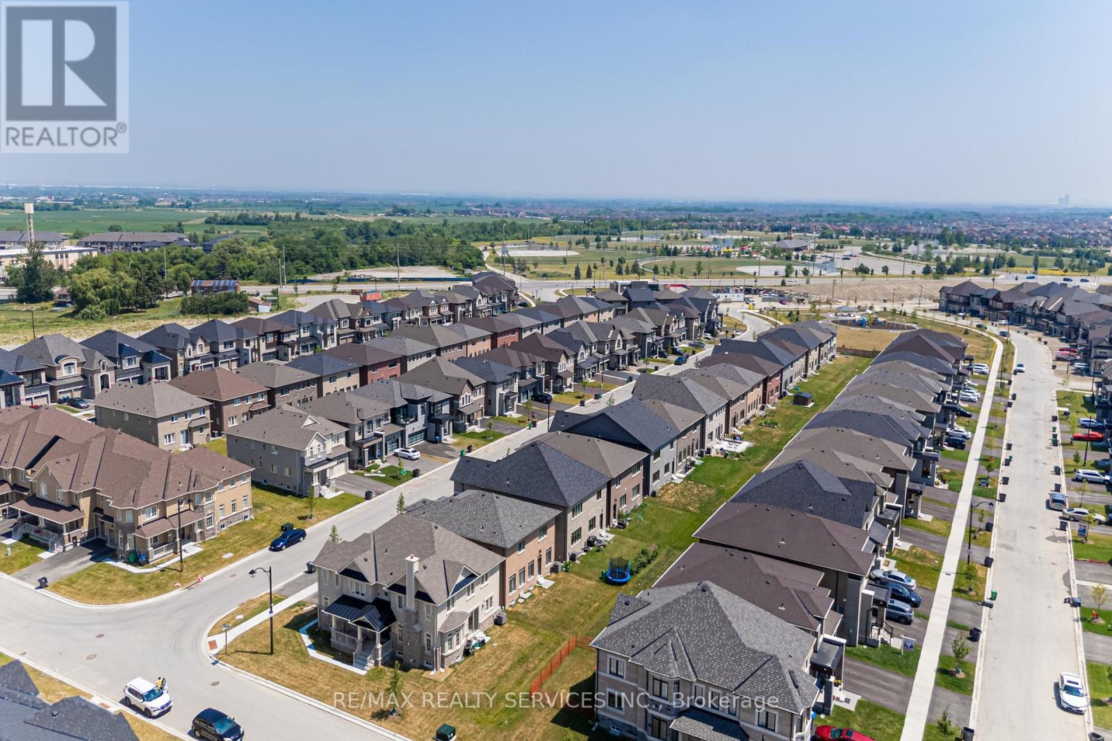 40 Icon Street, Brampton, Ontario  L6R 4E5 - Photo 4 - W12958942