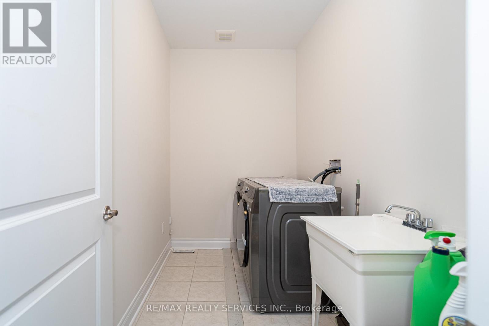 40 Icon Street, Brampton, Ontario  L6R 4E5 - Photo 49 - W12958942