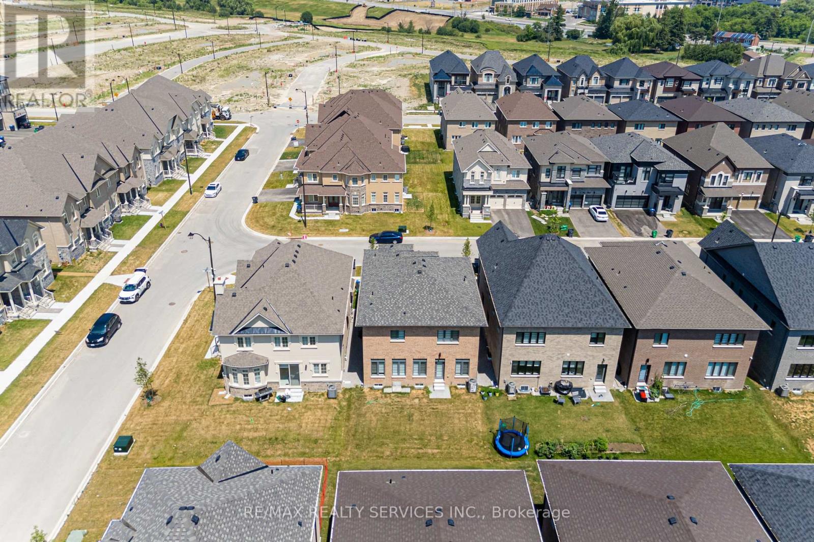 40 Icon Street, Brampton, Ontario  L6R 4E5 - Photo 5 - W12958942