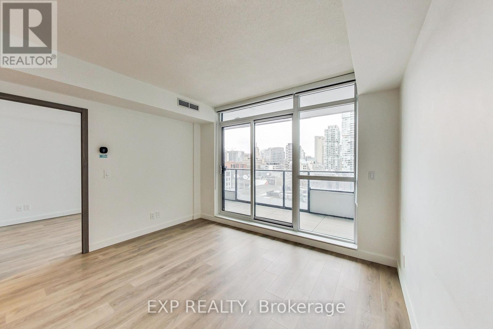 1703 - 38 Widmer Street E, Toronto, Ontario  M5V 0P7 - Photo 4 - C12958944