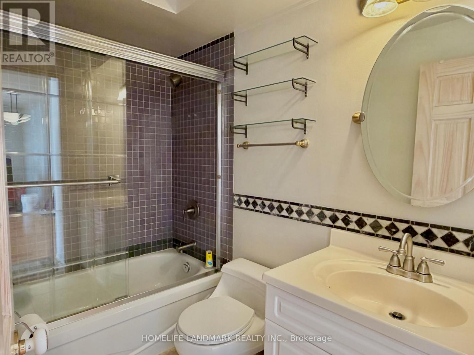 2404 - 270 Queens Quay W, Toronto, Ontario M5J 2N4 - Photo 4 - C12958946