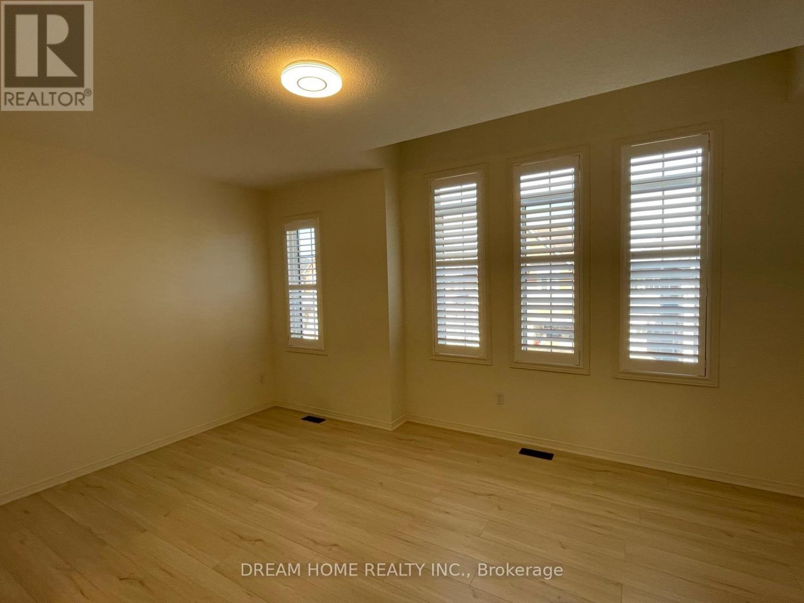 133 Hartney Drive, Richmond Hill, Ontario  L4S 0L1 - Photo 10 - N12958950