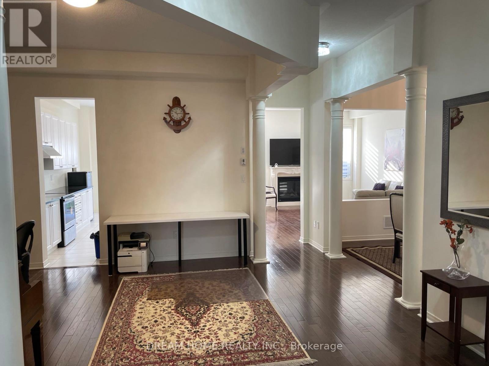 133 Hartney Drive, Richmond Hill, Ontario  L4S 0L1 - Photo 4 - N12958950