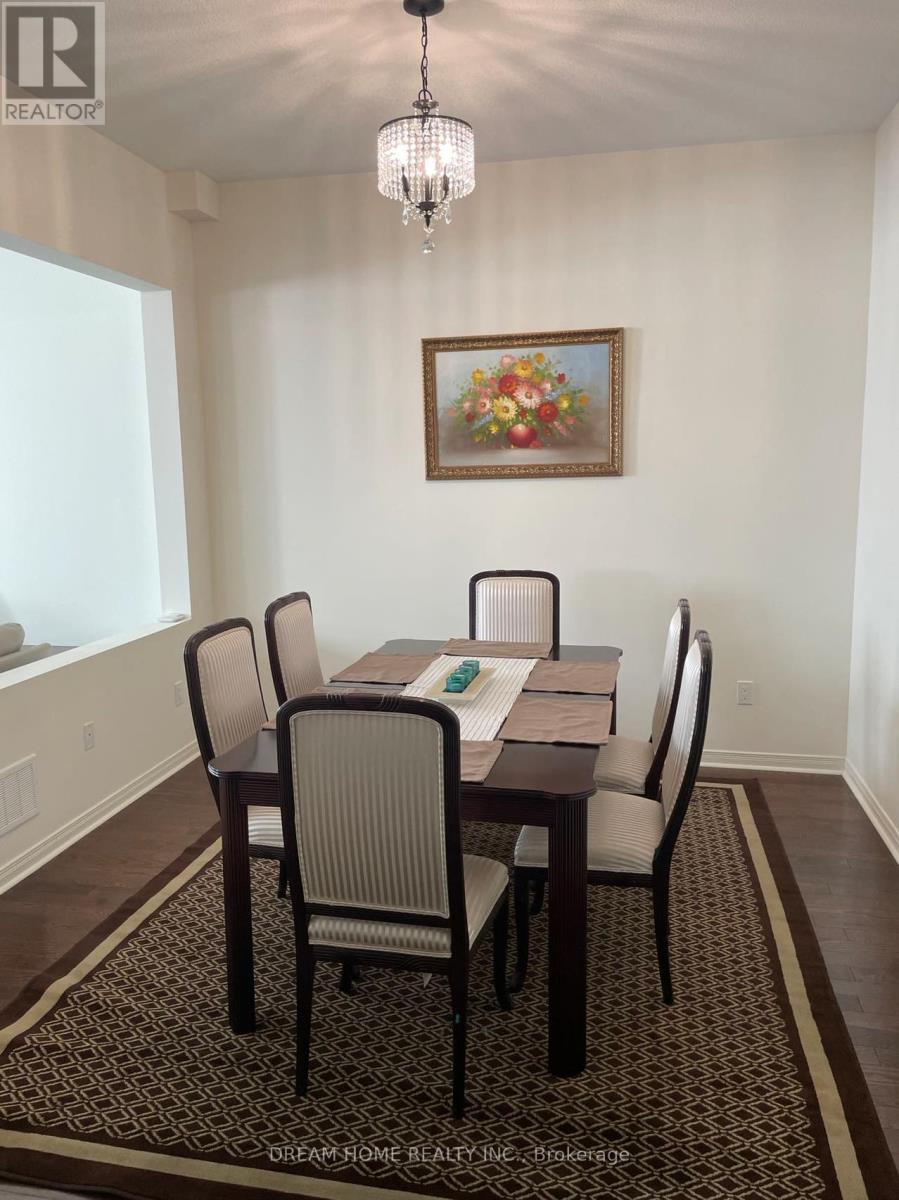 133 Hartney Drive, Richmond Hill, Ontario  L4S 0L1 - Photo 5 - N12958950