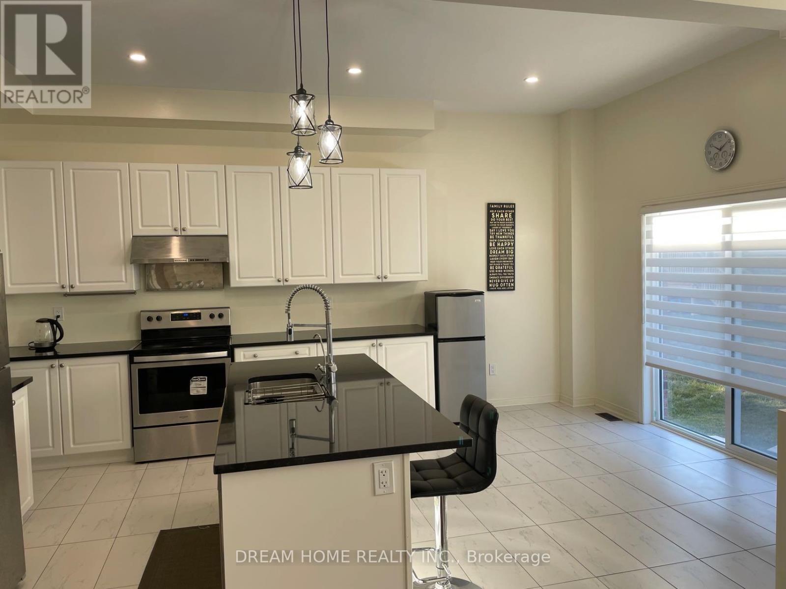 133 Hartney Drive, Richmond Hill, Ontario  L4S 0L1 - Photo 7 - N12958950