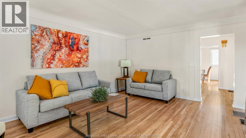 4054 Roseland Drive West, Windsor, Ontario  N9G 1Z8 - Photo 11 - 25021616