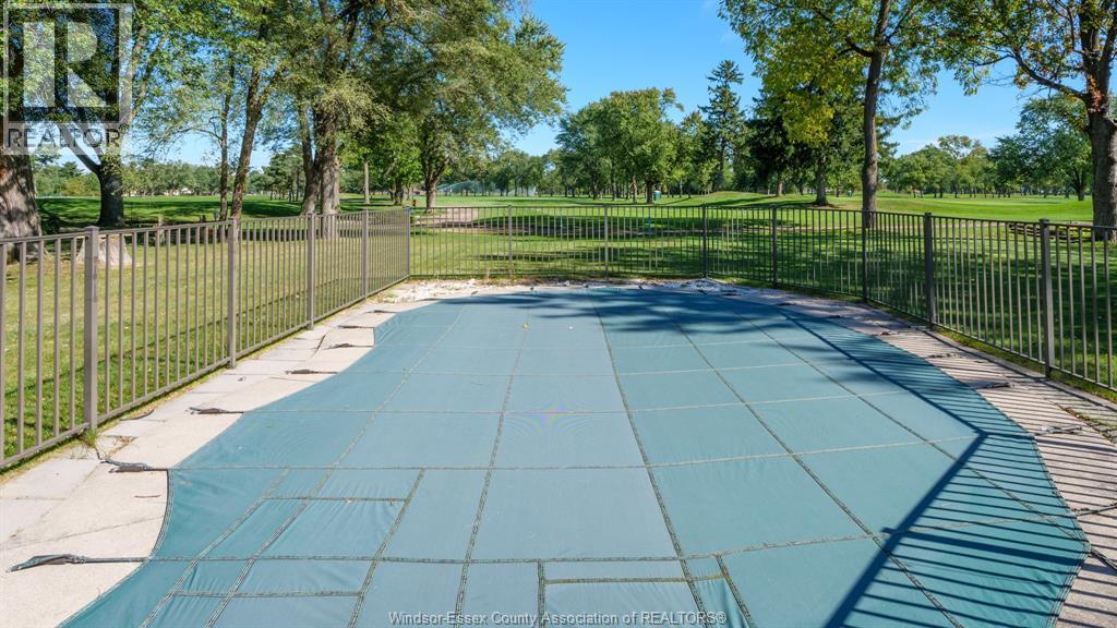 4054 Roseland Drive West, Windsor, Ontario  N9G 1Z8 - Photo 45 - 25021616