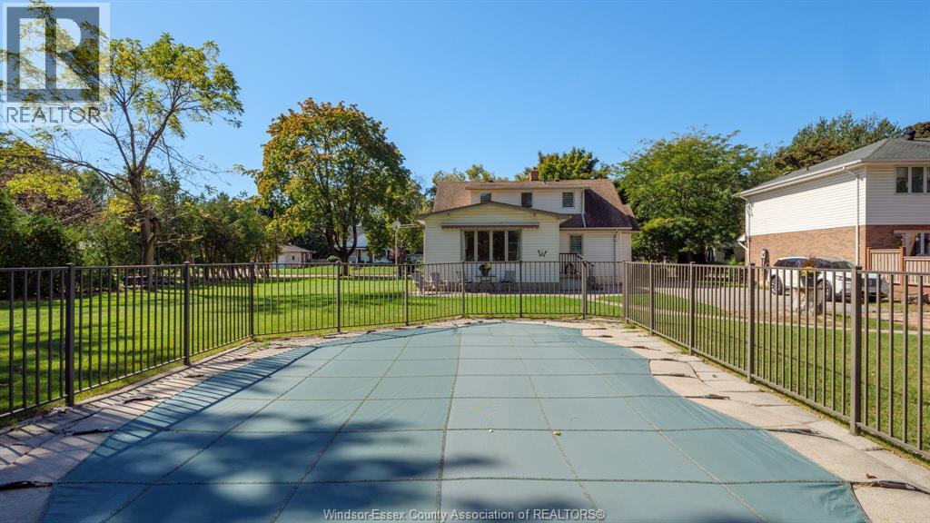 4054 Roseland Drive West, Windsor, Ontario  N9G 1Z8 - Photo 43 - 25021616