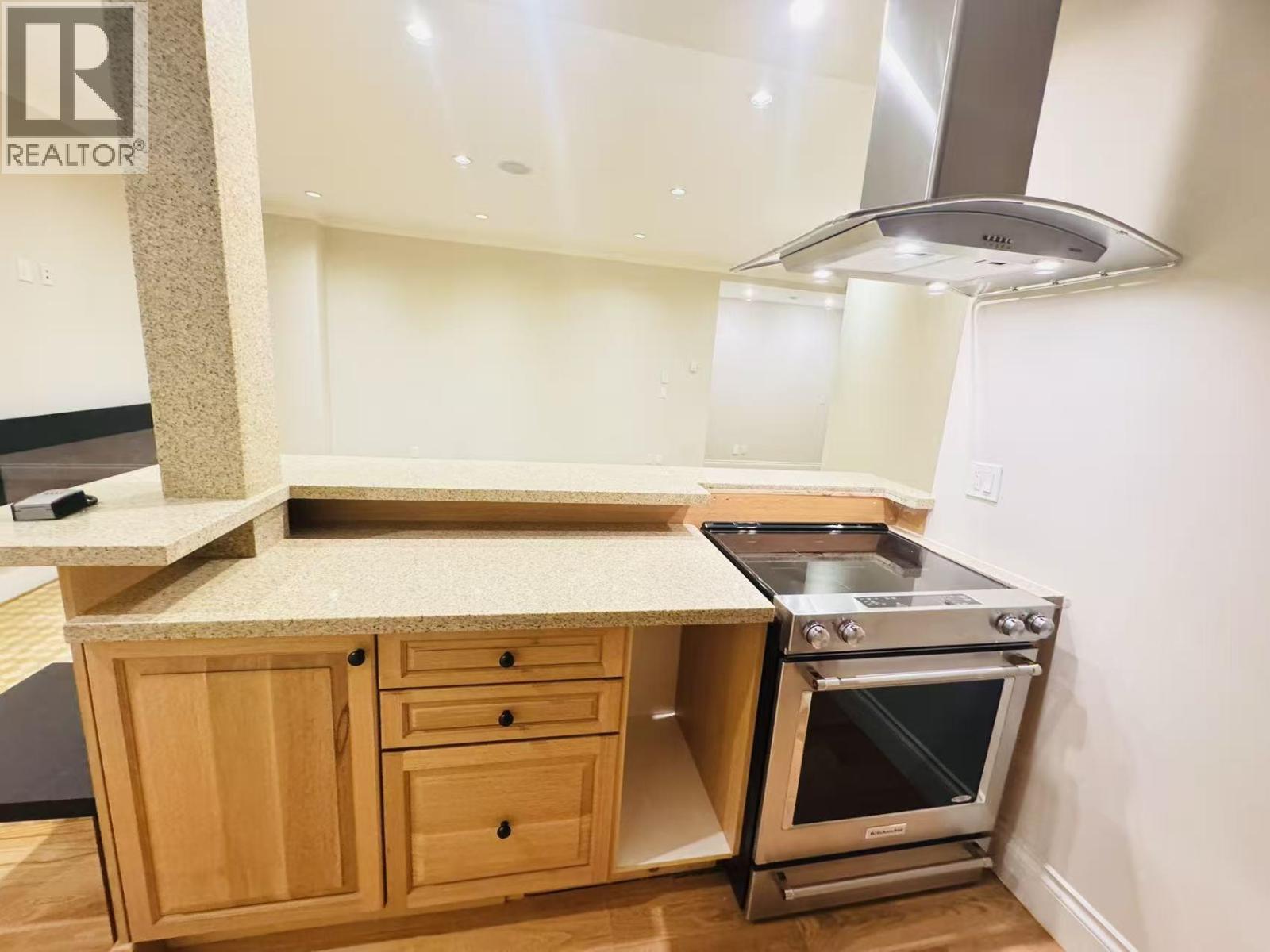 8200 Government Road, Burnaby, British Columbia  V5A 2E4 - Photo 2 - R3106968