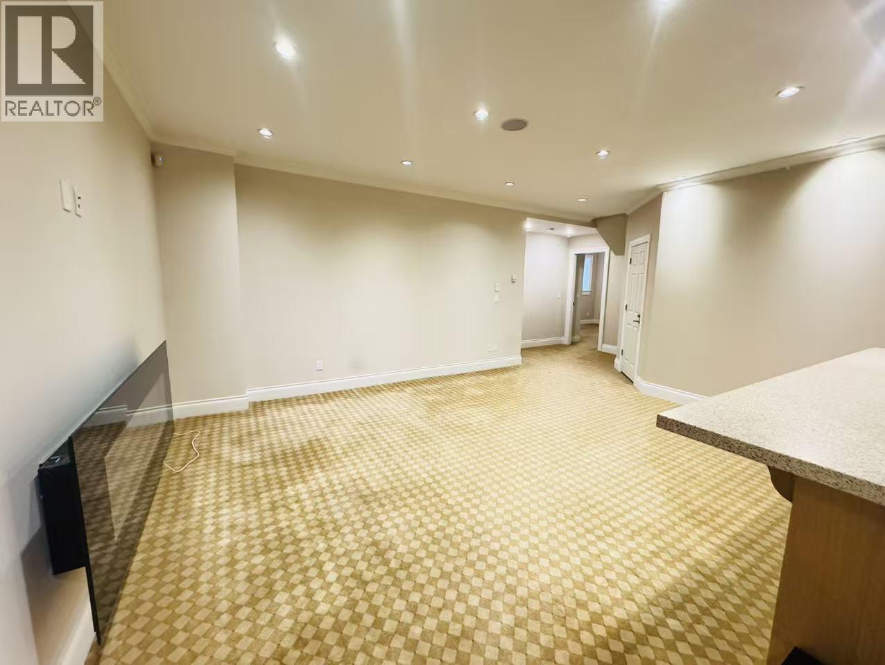 8200 Government Road, Burnaby, British Columbia  V5A 2E4 - Photo 5 - R3106968