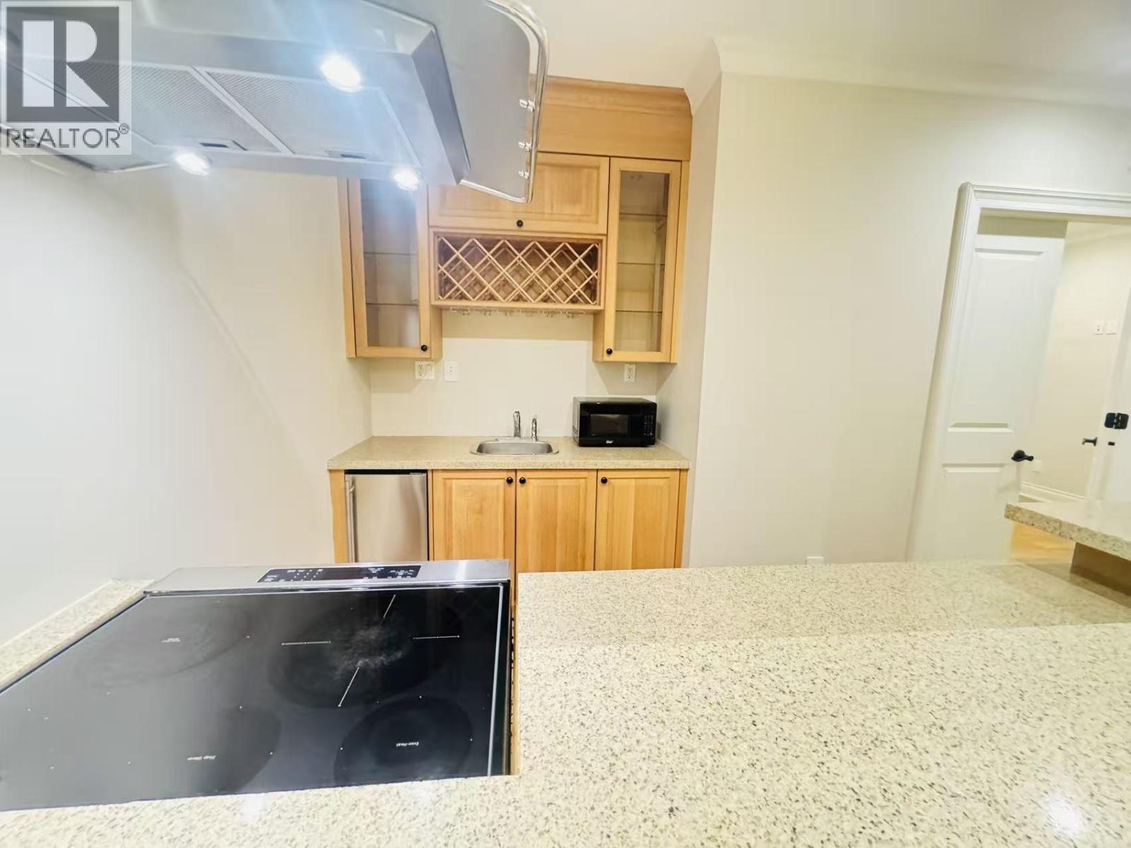 8200 Government Road, Burnaby, British Columbia  V5A 2E4 - Photo 3 - R3106968