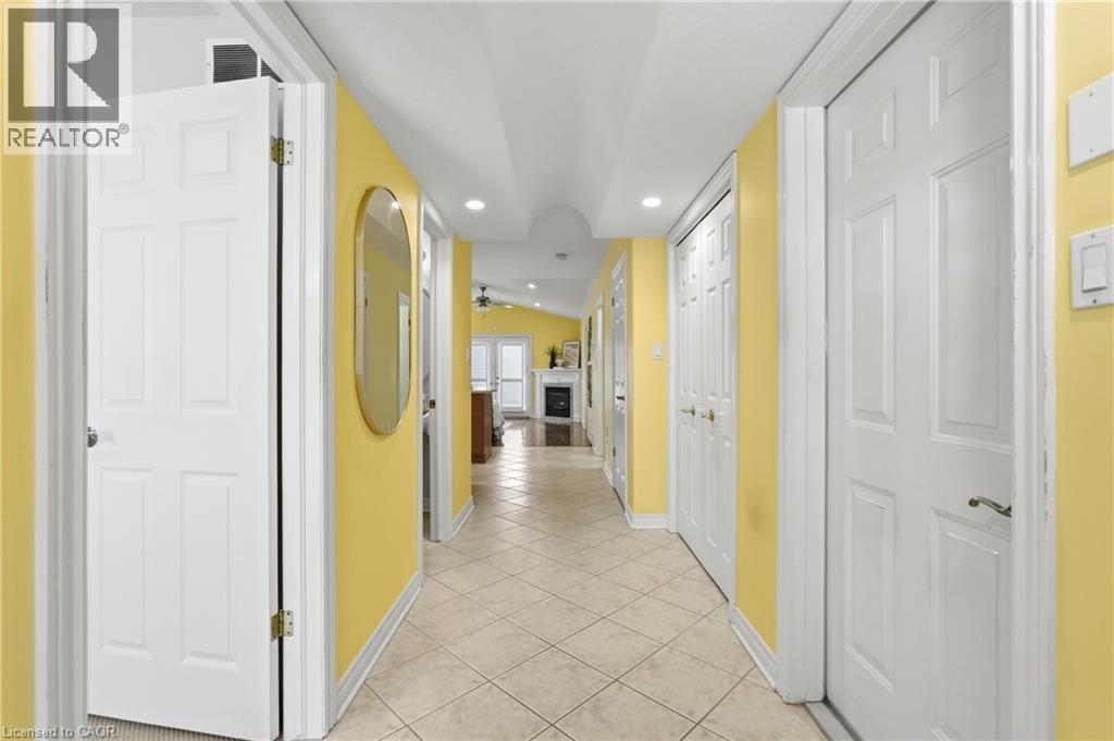 7844 Charnwood Avenue, Niagara Falls, Ontario  L2H 3E2 - Photo 4 - 40805829